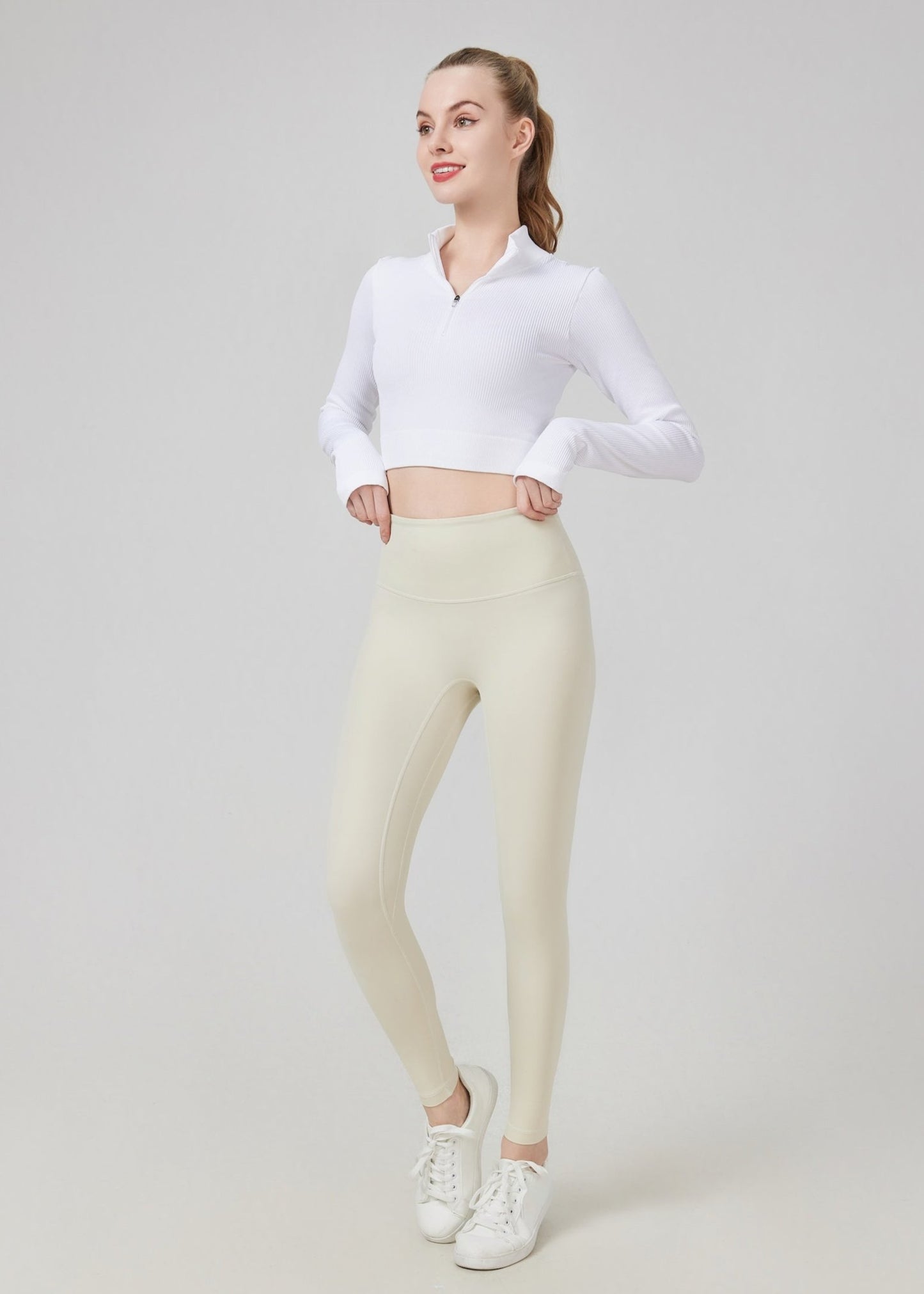 ANGEL HALF ZIP CROP TOP